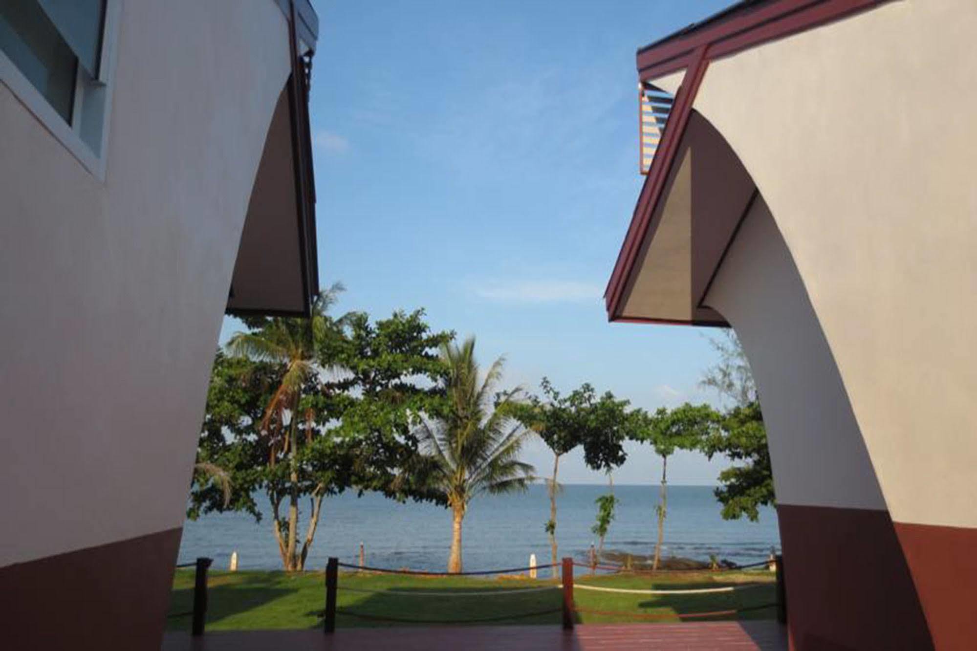 Lomtalay Resort Trat Laem Ngop Esterno foto